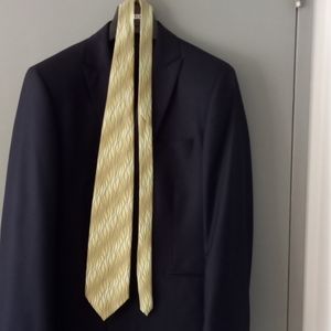 3 for $10: Frant tie